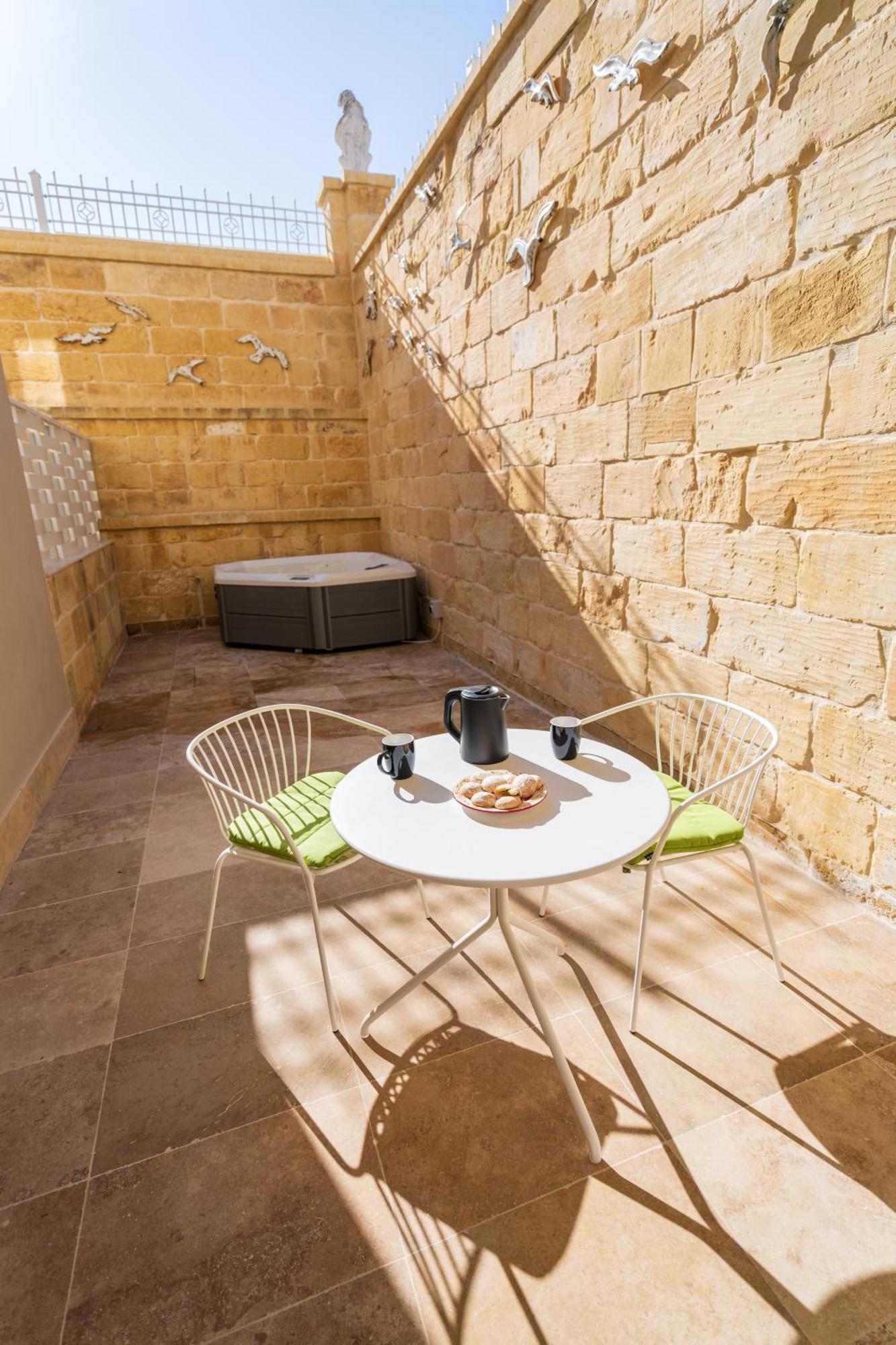 L-Eremita Boutique Hotel Qala Exterior foto
